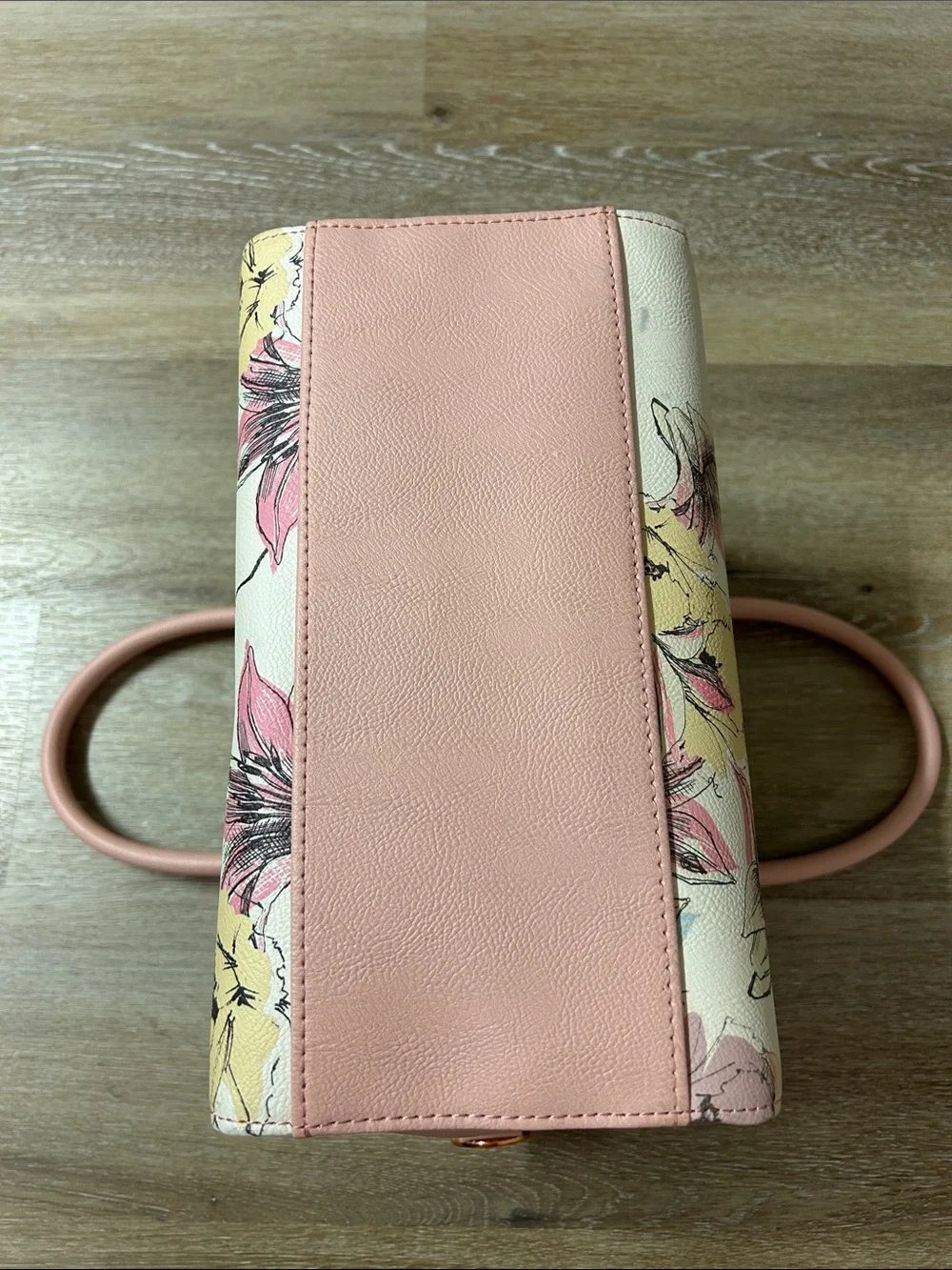 Loungefly Pink Princess Leia Purse - Picture 6 of 10